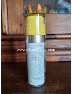 Plant Gold  de clarins 35 ml Emulsión rostro en aceite nutritiva y revitalizante El oro de las plantas imagen real 2